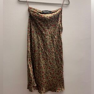 Realisation par skirt in Dahlia